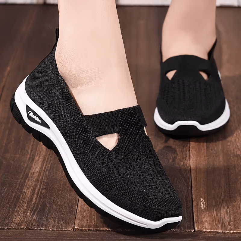 Tênis Ortopédico Slip On Fit Confort™ + 1 Par de Meias de Brinde - Confortiva